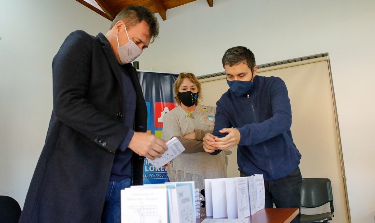 Juan Cardozo present&oacute; su original libro infantil con el apoyo de la Municipalidad de San Lorenzo