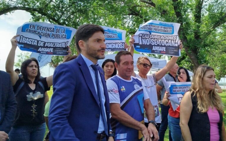 AMSAFE informa: Paritaria Docente. Congreso Pedagógico. Fiesta Día del Maestro. Más Convenios.